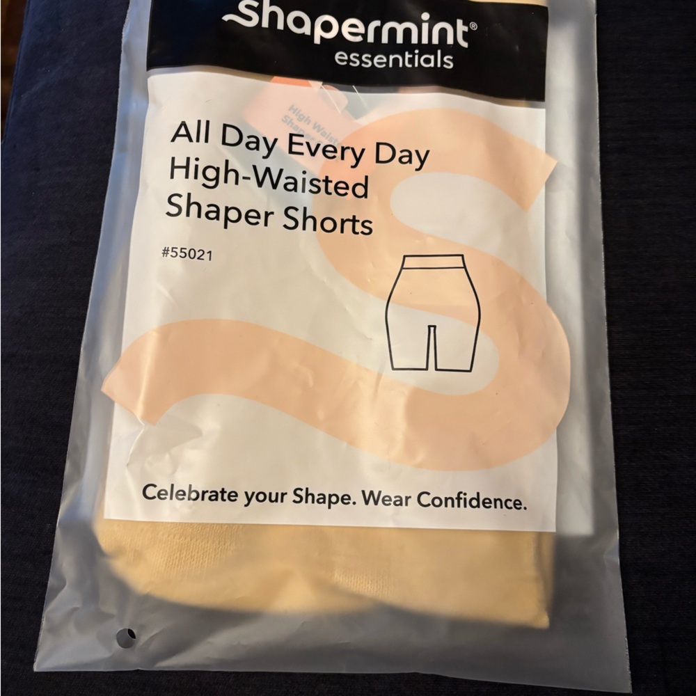 Shapermint Cream Underwear & Socks Essentials